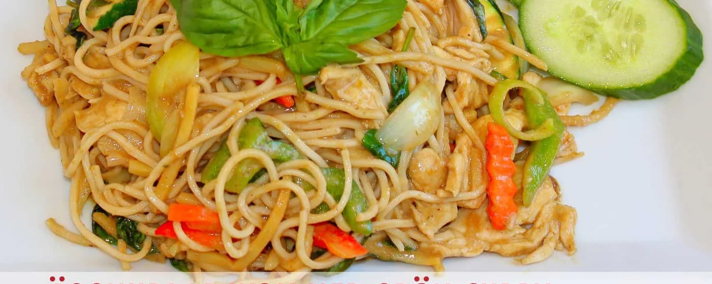 29. Äggnudlar wok med grön curry